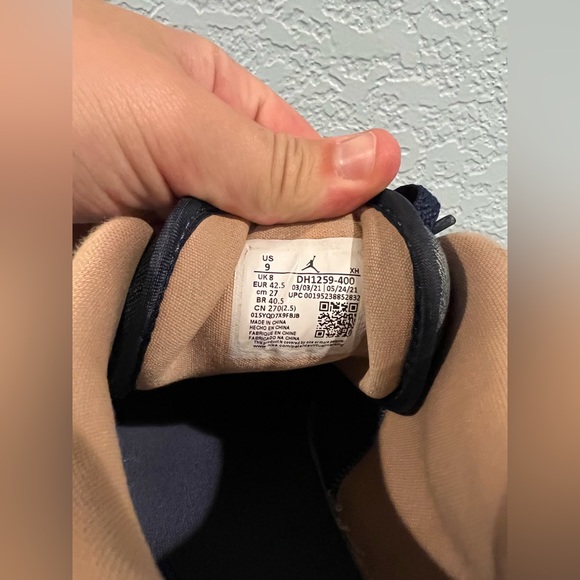 Jordan 1 low Denim - Picture 9 of 9